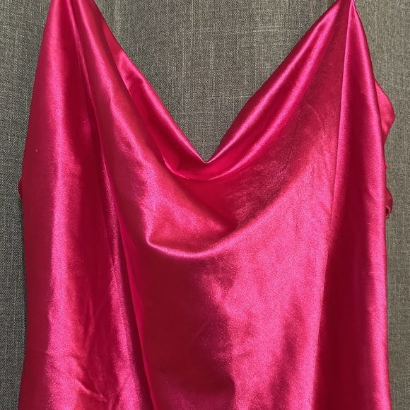 Hot pink midi dress, like new - Picture 4 of 10